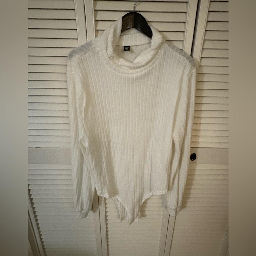SHEIN White Ribbed Bodysuit